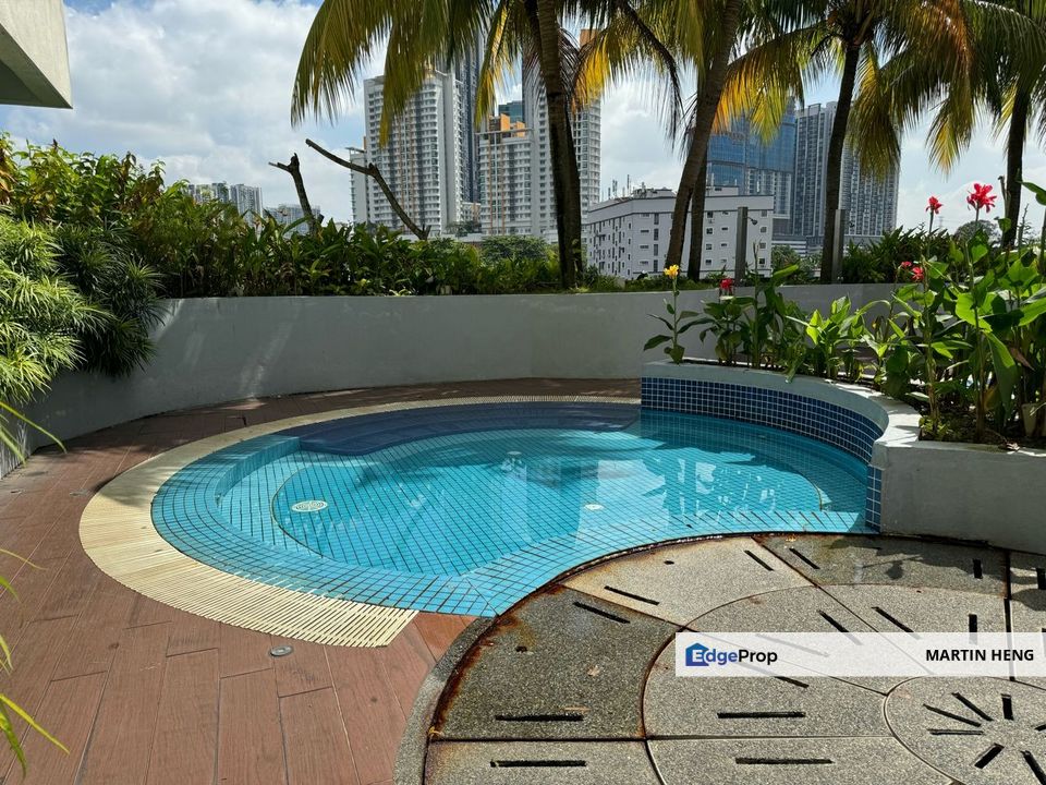 Owner Unit - Sutera Maya Condo level 6 ,Size: 1,341 sq ft  4 bedrooms + 2 bathrooms  2 car parks Freehold  agent welcome to co-broke, Kuala Lumpur, Jalan Klang Lama (Old Klang Road)