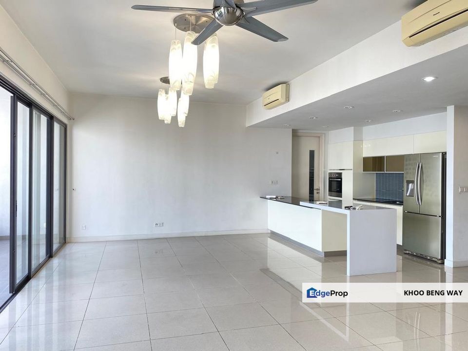 3+1 Rooms Family Size unit with Big Living Room and Balcony, Selangor, Petaling Jaya