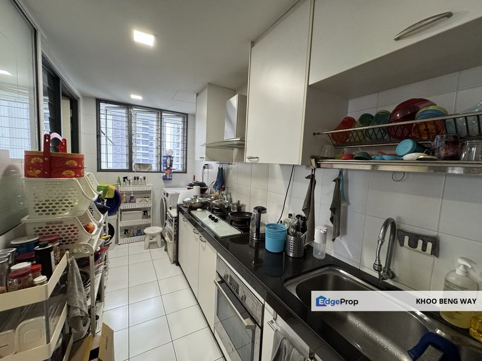 Big Layout for Families, Freehold & Best Location in ss2, PJ!, Selangor, Petaling Jaya