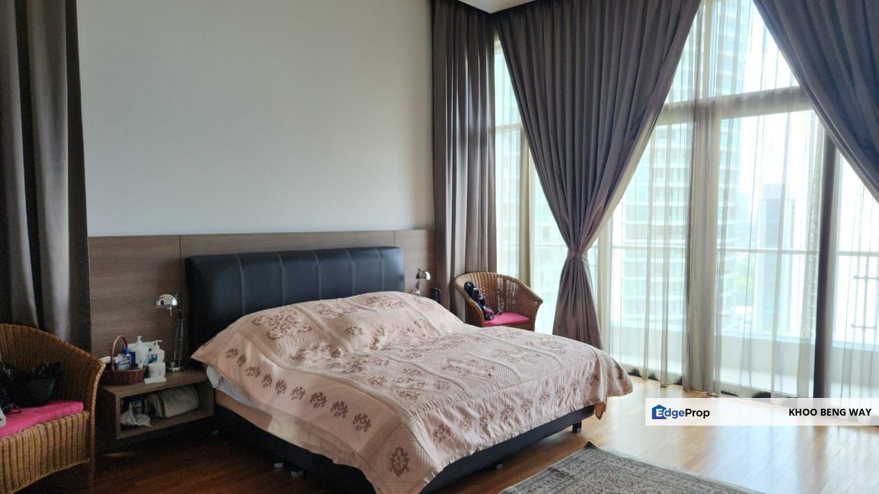 Mid Floor Fully Furnished Well Maintained Family Size Unit, Selangor, Tropicana