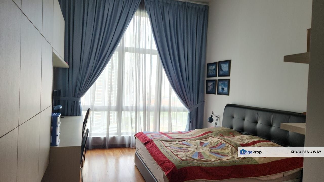 Mid Floor Fully Furnished Well Maintained Family Size Unit, Selangor, Tropicana