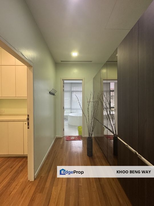 Big Size Well Maintained Unit Available for Sale, Selangor, Tropicana