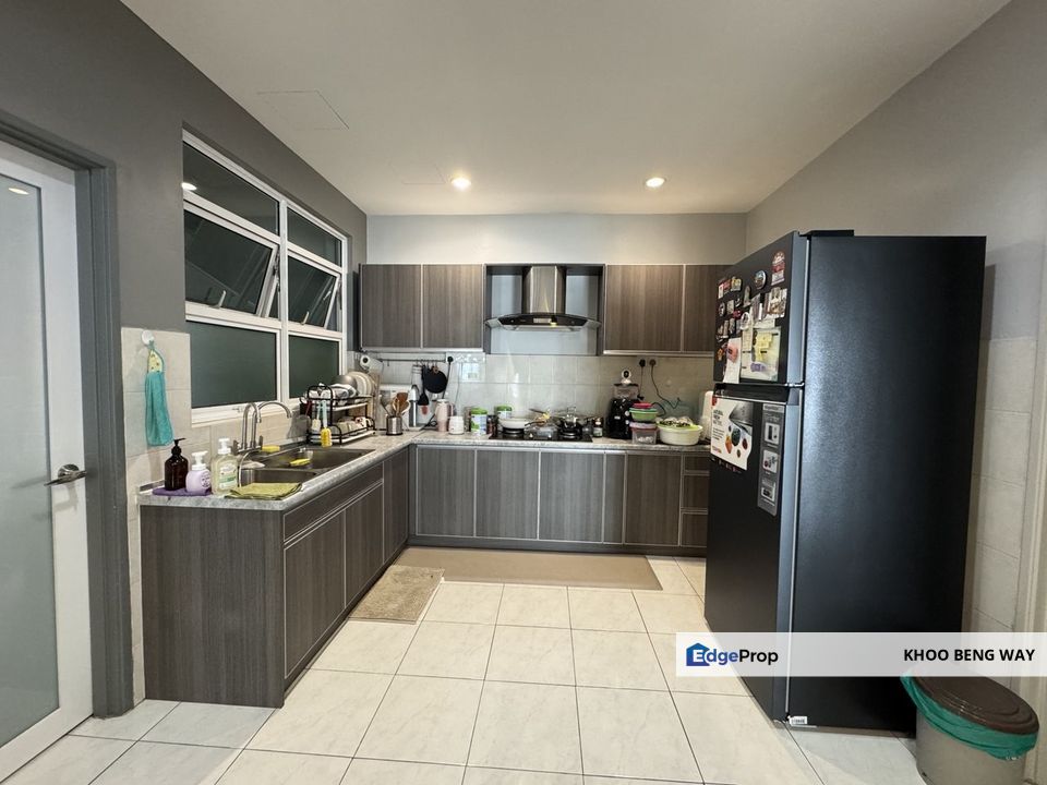 High Floor Well Maintained Unit Facing Kelana Stadium Unblocked View!, Selangor, Kelana Jaya