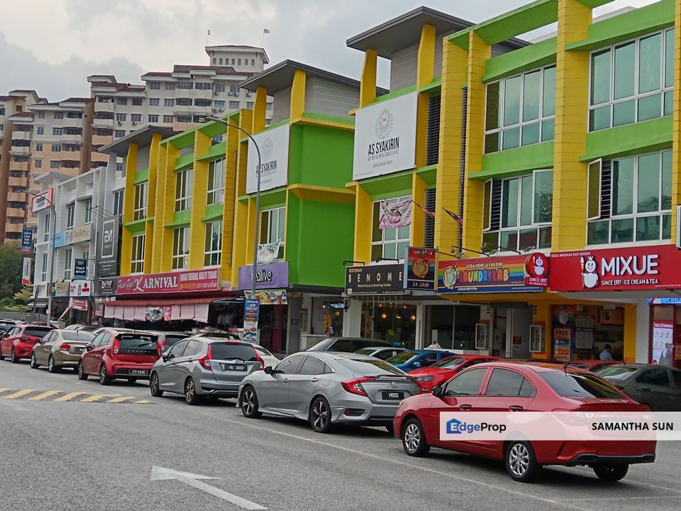 Bandar Seri Putra Bangi 3Sty Shop Lot 1st & 2nd office Space To Lease, Selangor, Bangi