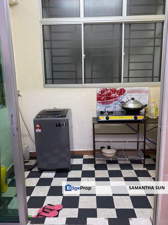 BELOW MARKET DEAL Oug Parklane Corner Unit For Sale, Kuala Lumpur, Taman OUG