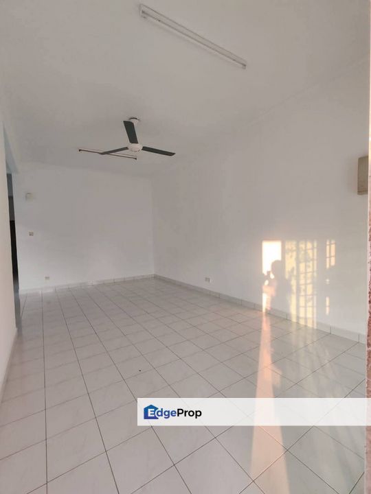 Taman gaya house for sale , Johor, Ulu Tiram