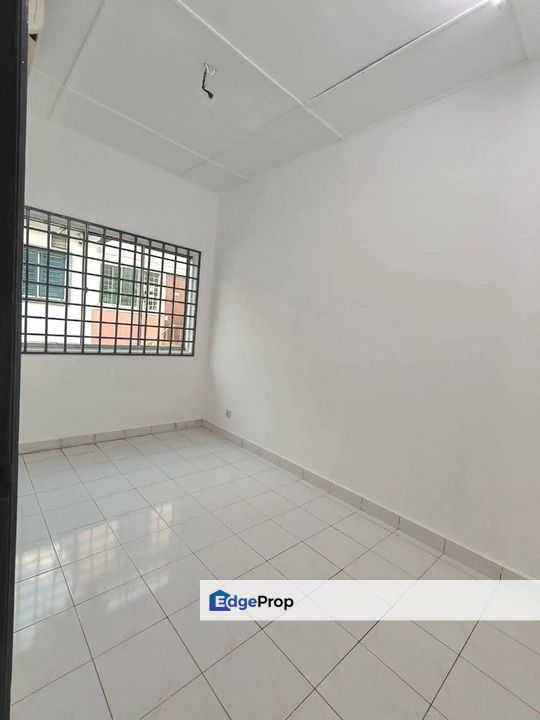 Taman gaya house for sale , Johor, Ulu Tiram