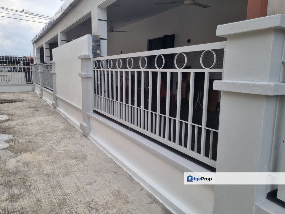 Taman gaya house for sale , Johor, Ulu Tiram