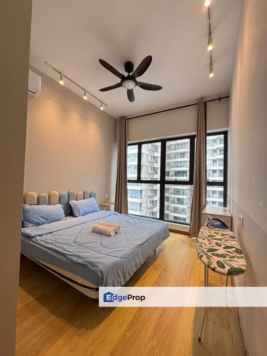 Danga Bay kingsbay @ country garden danga bay  I 2B2B RM 2399 I FULLY FURNISHED I NICE RENO, Johor, Johor Bahru