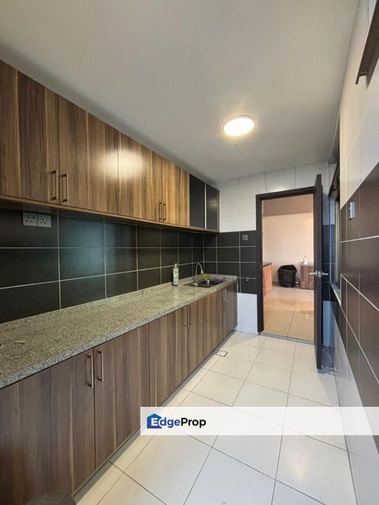 D'inpire Residence 3B2B Fully Furnished Renovated Unit For Sale RM525K, Johor, Johor Bahru