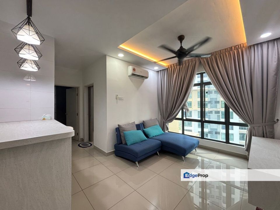ARC @ Austin  Hill 2B2B Partially Furnished Renovated Unit For Sale RM 310K, Johor, Johor Bahru