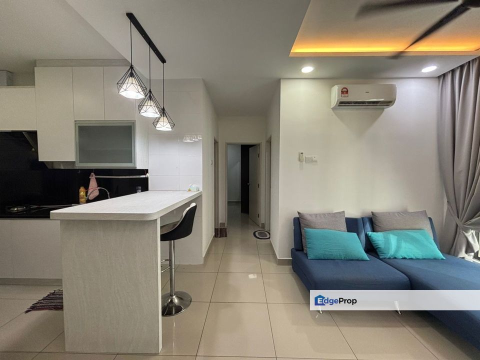 ARC @ Austin  Hill 2B2B Partially Furnished Renovated Unit For Sale RM 310K, Johor, Johor Bahru