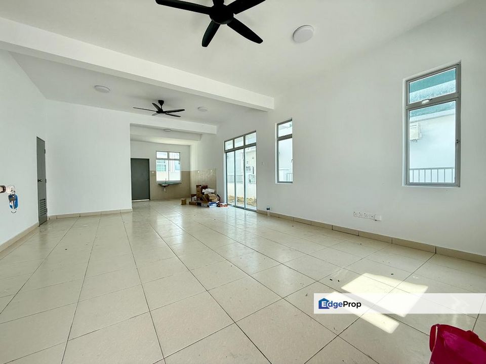 Pulai Mutiara 2 Storey Cluster House For Rent Partially Furnished Ready Move In, Johor, Kangkar Pulai