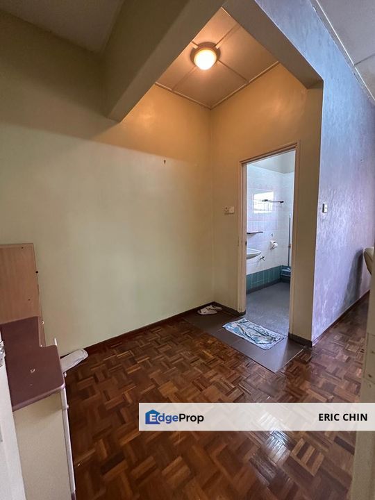 For Sale @ 2 storey house @ indahpura @ below BV, Johor, Kulai