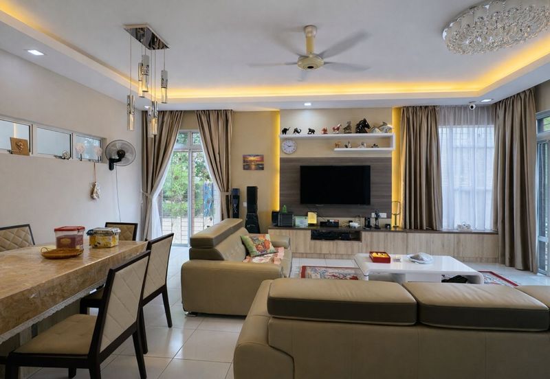 Jalan Setia Tropika 5/4