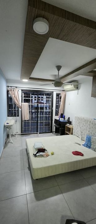 Taman Putri Jaya Three Storey Terrace House, Selangor, Batu 9th Cheras