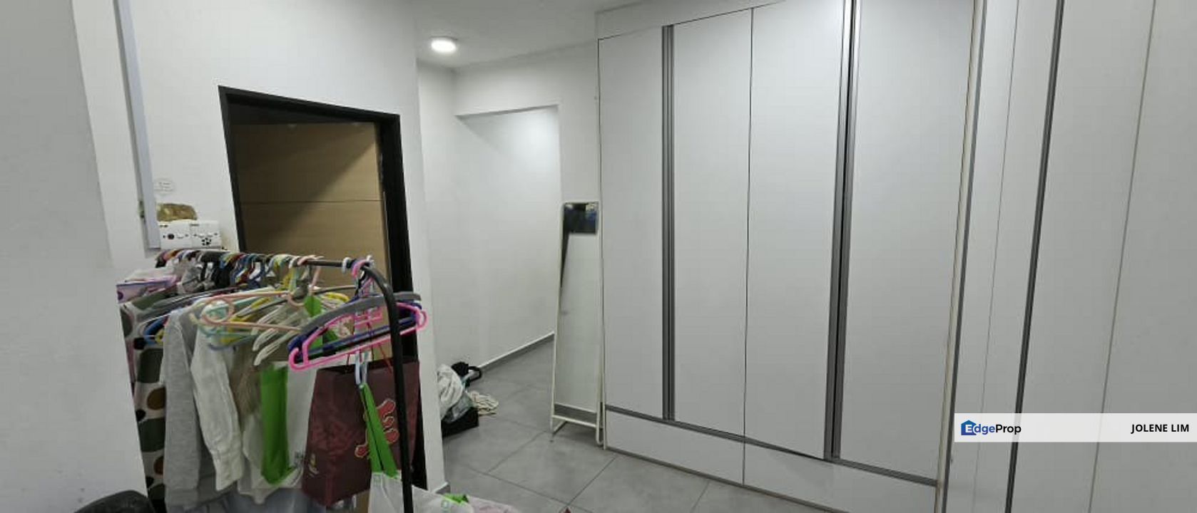 Taman Putri Jaya Three Storey Terrace House, Selangor, Batu 9th Cheras