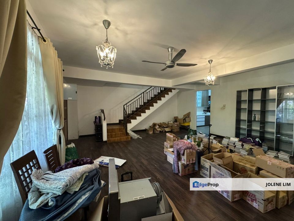 Bandar Mahkota Cheras CORNER Double Sty Terrace, Selangor, Cheras