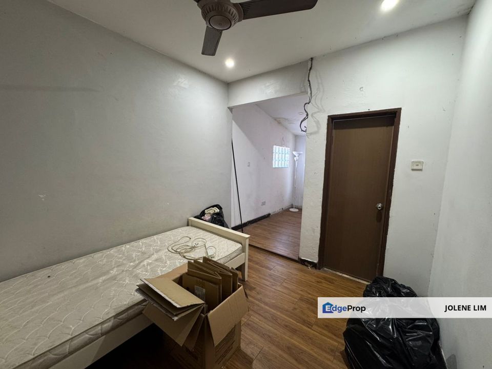 Bandar Mahkota Cheras CORNER Double Sty Terrace, Selangor, Cheras