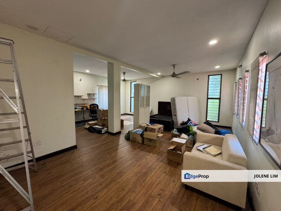 Bandar Mahkota Cheras CORNER Double Sty Terrace, Selangor, Cheras