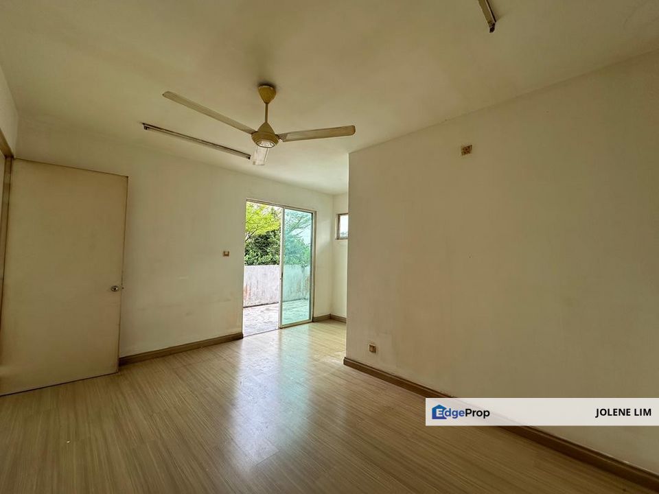 Taman Nadayu CORNER Three Sty Superlink, Selangor, Kajang