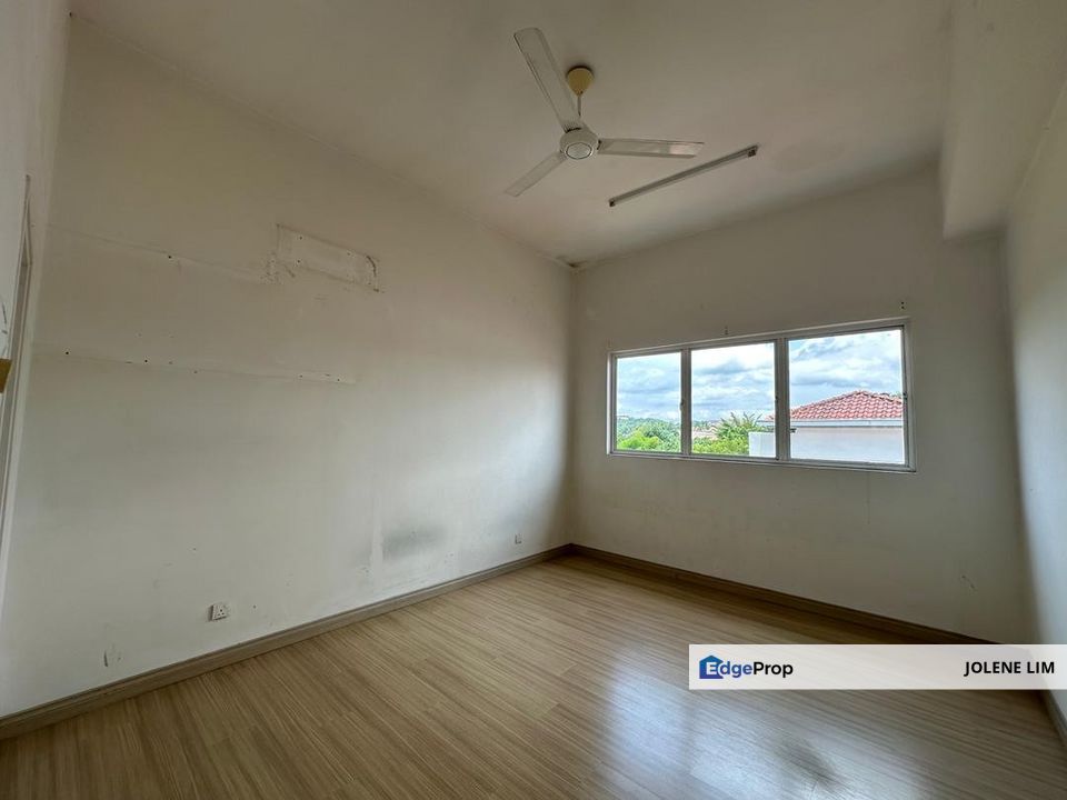 Taman Nadayu CORNER Three Sty Superlink, Selangor, Kajang