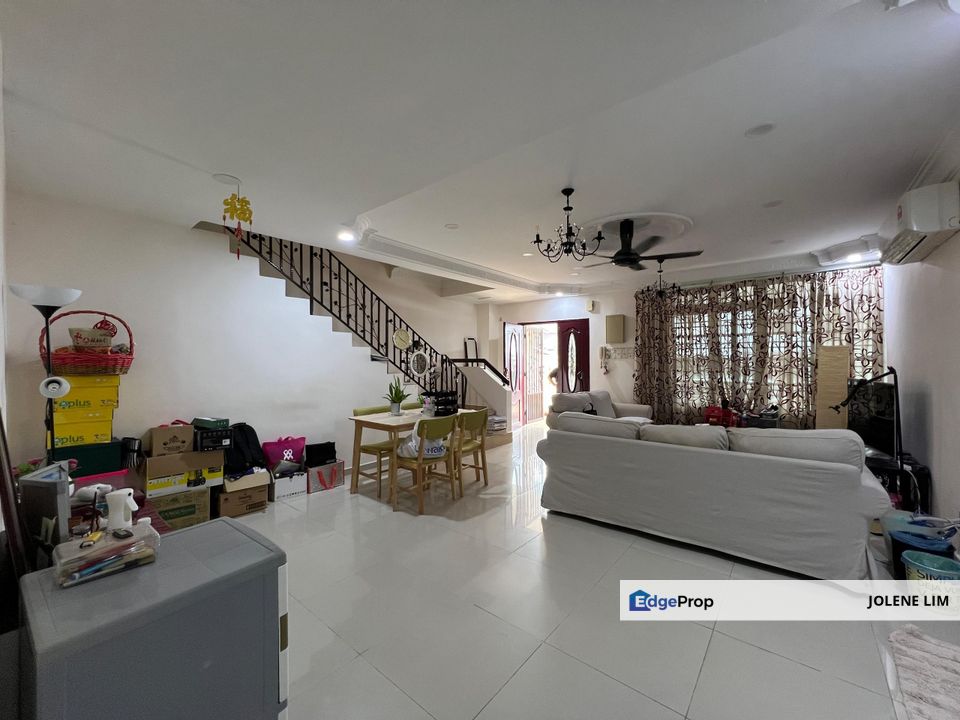 Bandar Mahkota Cheras CORNER Double Sty Terrace, Selangor, Cheras