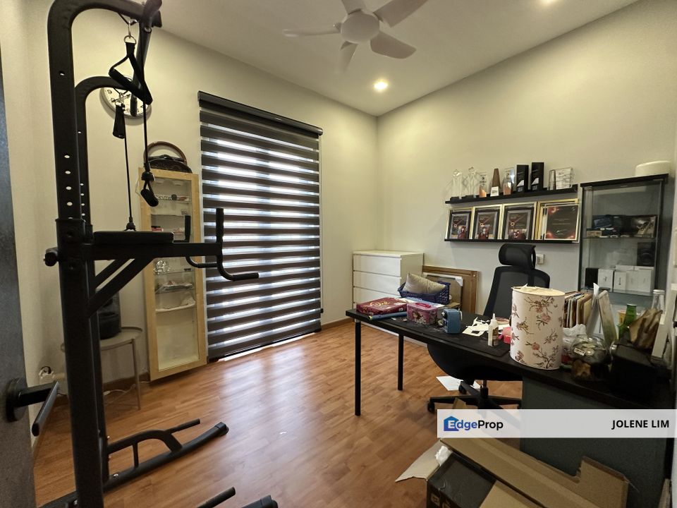 Bandar Mahkota Cheras CORNER Townhouse, Selangor, Cheras