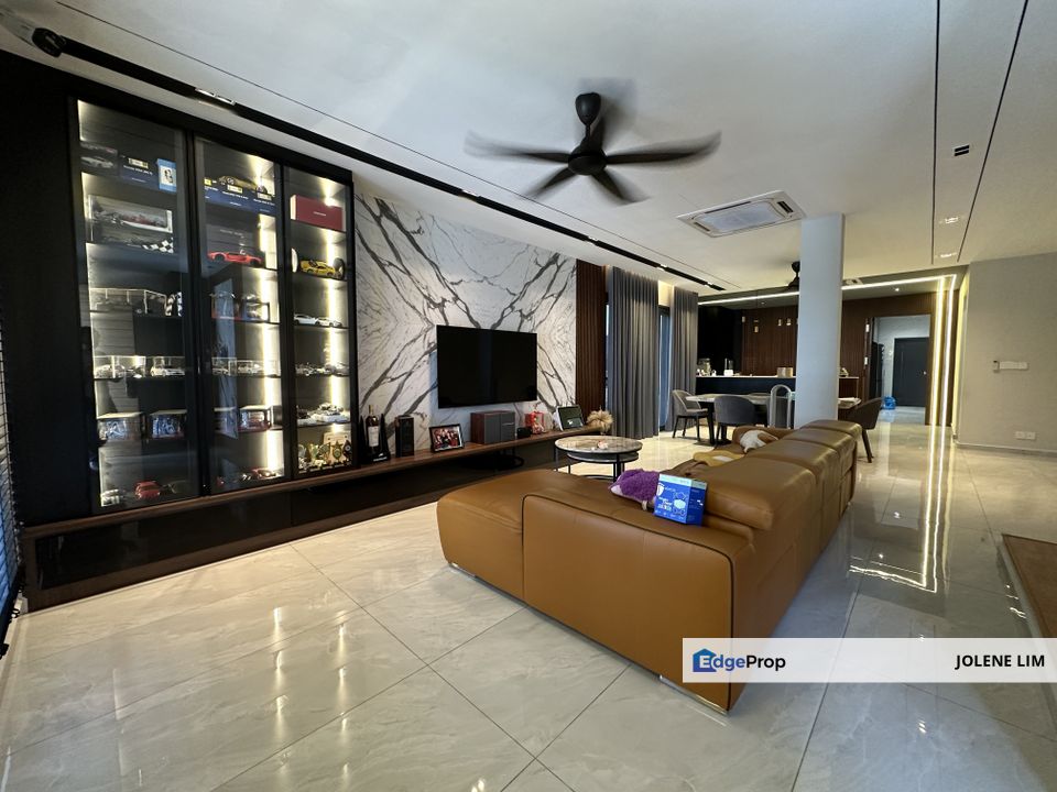 Bandar Mahkota Cheras CORNER Townhouse, Selangor, Cheras