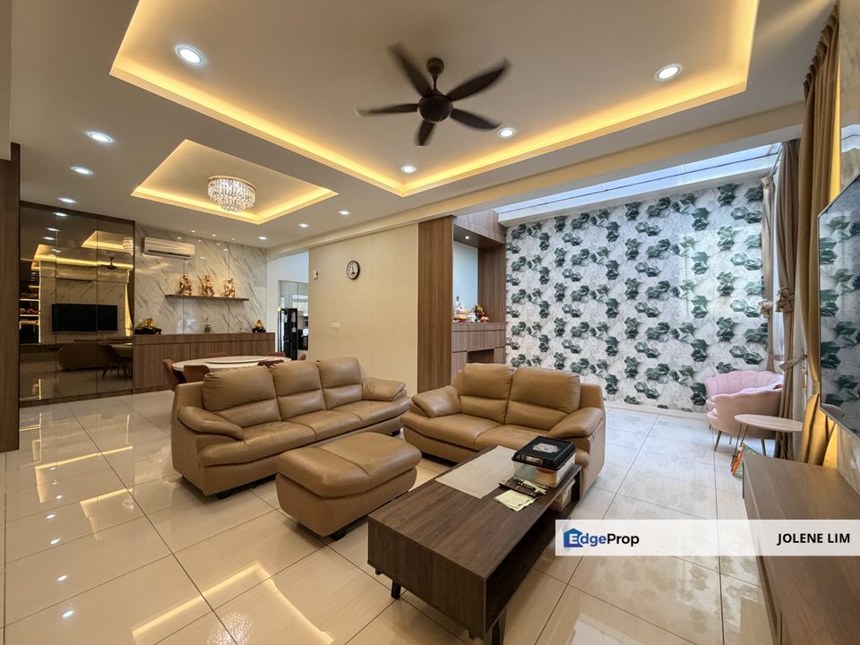 Bandar 16 Sierra Puchong Three Sty Linked Semi D, Selangor, Puchong