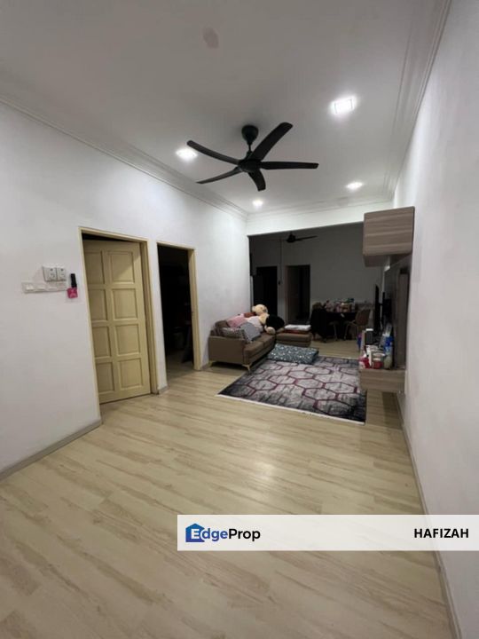 Rumah below market - SSTH at Taman Universiti, Skudai Johor freehold, Johor, Skudai