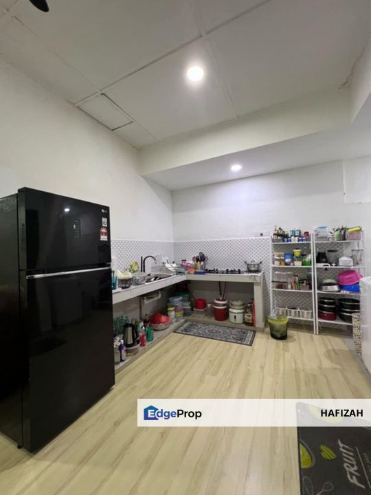 Rumah below market - SSTH at Taman Universiti, Skudai Johor freehold, Johor, Skudai