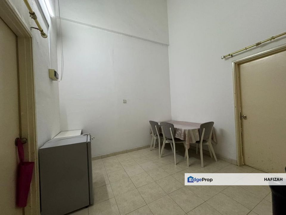 Taman Saujana Kluang Double Storey landed House below market renovated, Johor, Kluang