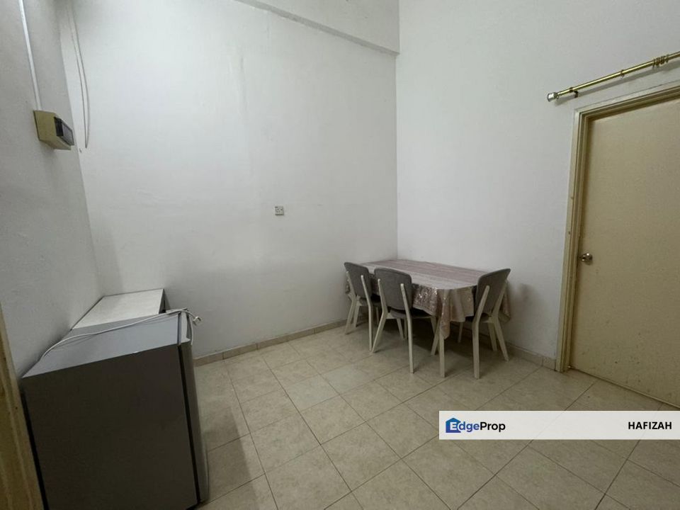 Taman Saujana Kluang Double Storey landed House below market renovated, Johor, Kluang