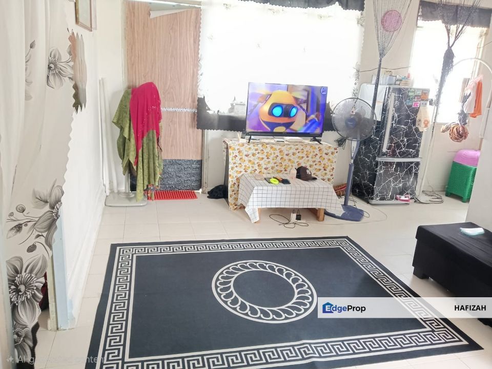 Jalan Camar 13 Below Market Flat house for sale with cash back, Johor, Johor Bahru
