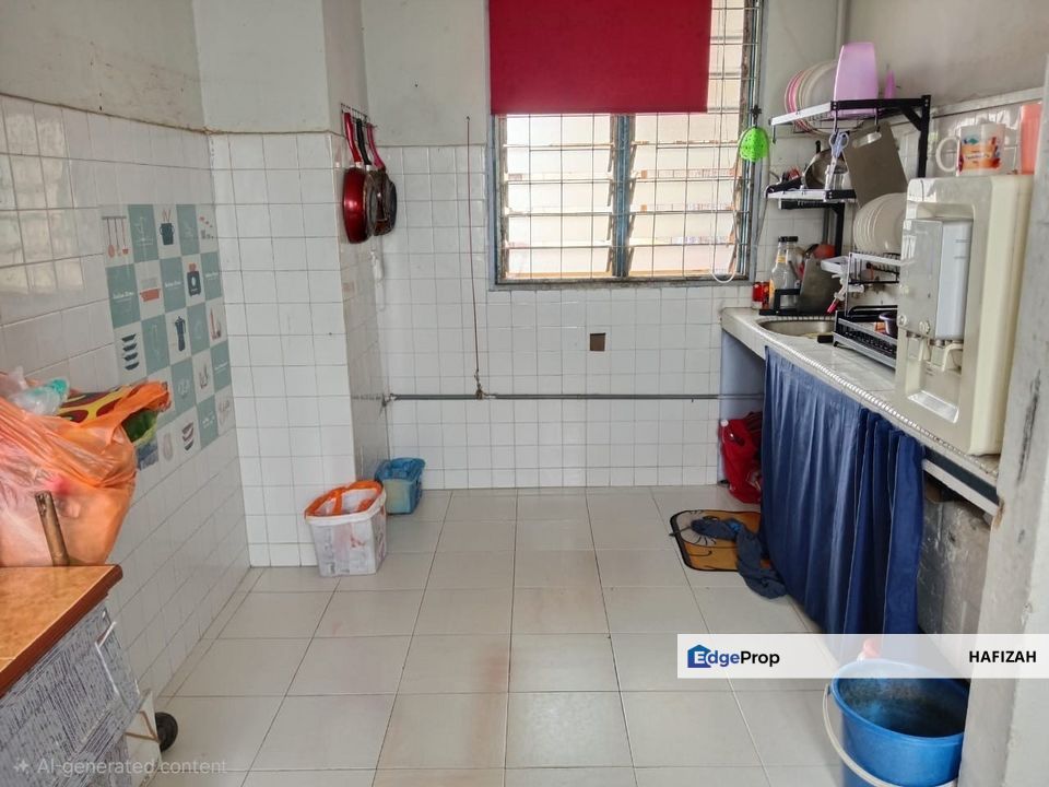 Jalan Camar 13 Below Market Flat house for sale with cash back, Johor, Johor Bahru