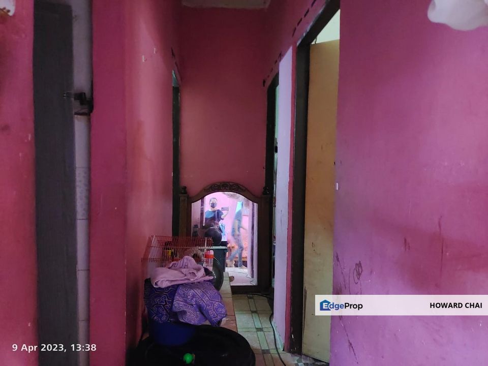 Low Cost Flat @ Lima Kedai For Sale, Johor, Skudai