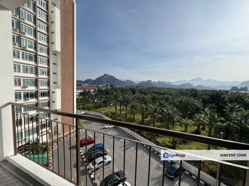 Seri Tecoma Condominium, Botani.  Fully Renovated & Fully Furnished unit for sale, Perak, Ipoh