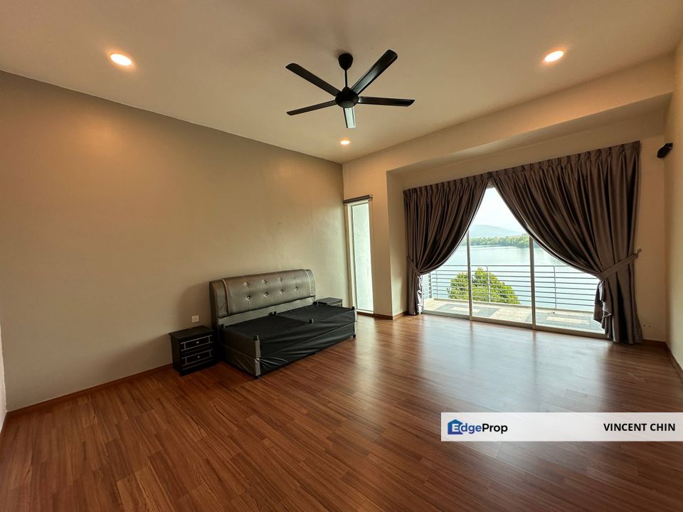 Lahat Mine Superlink House Facing Nice Lake View,For Rent, Perak, Lahat