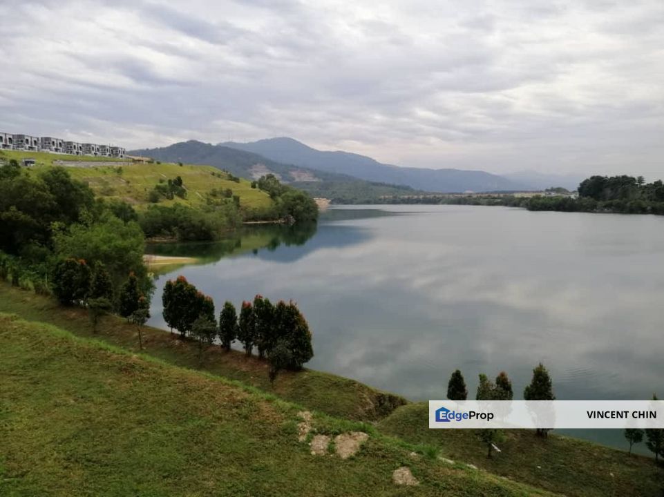 Lahat Mine Superlink House Facing Nice Lake View,For Rent, Perak, Lahat