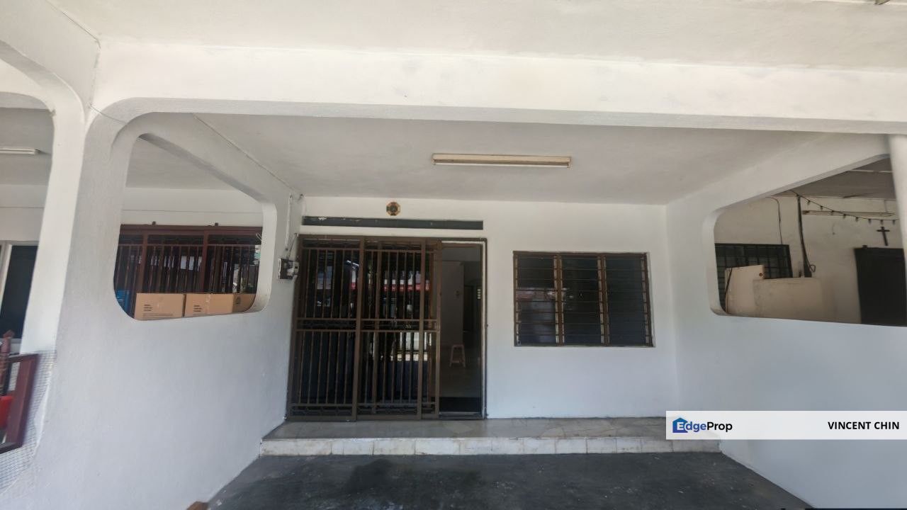 Pekan Razaki @ Gunung Rapat, Ampang. Double Storey House for sale, Perak, Ipoh
