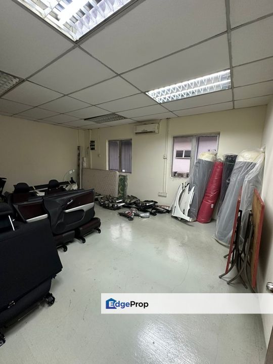 Bungalow factory Taman Klang Utama Kapar for sale , Selangor, Klang