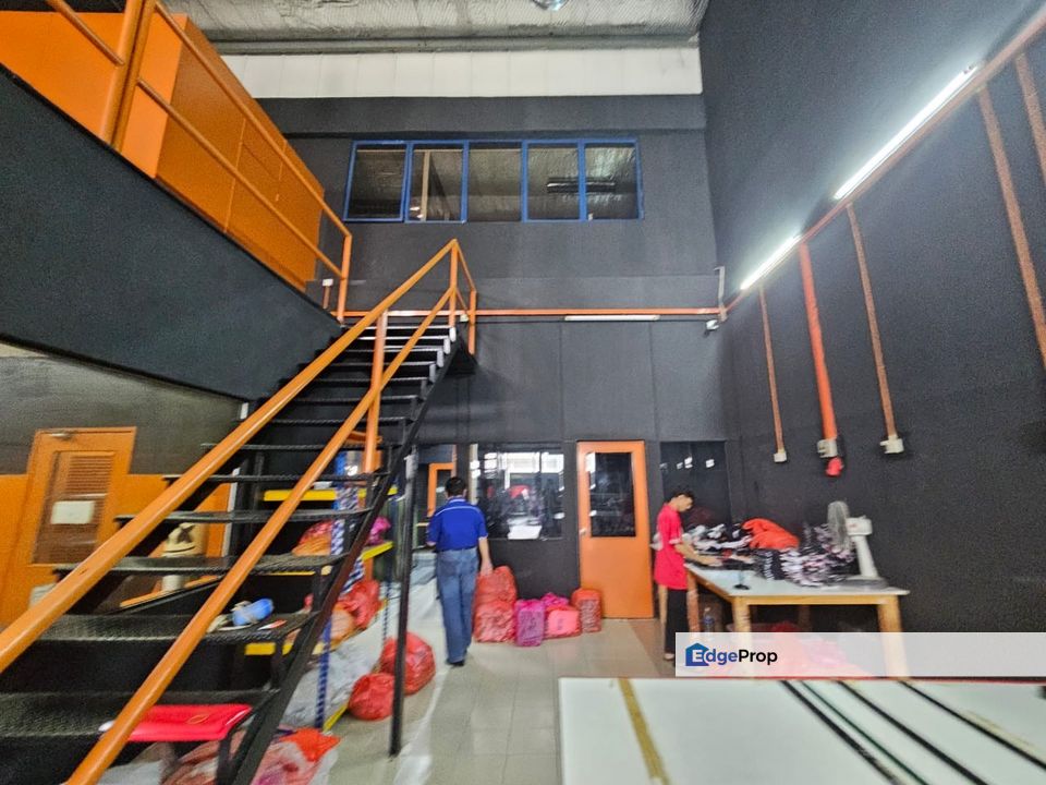 Freehold link warehouse Hicom Glenmarie industrial Park for sale , Selangor, Shah Alam