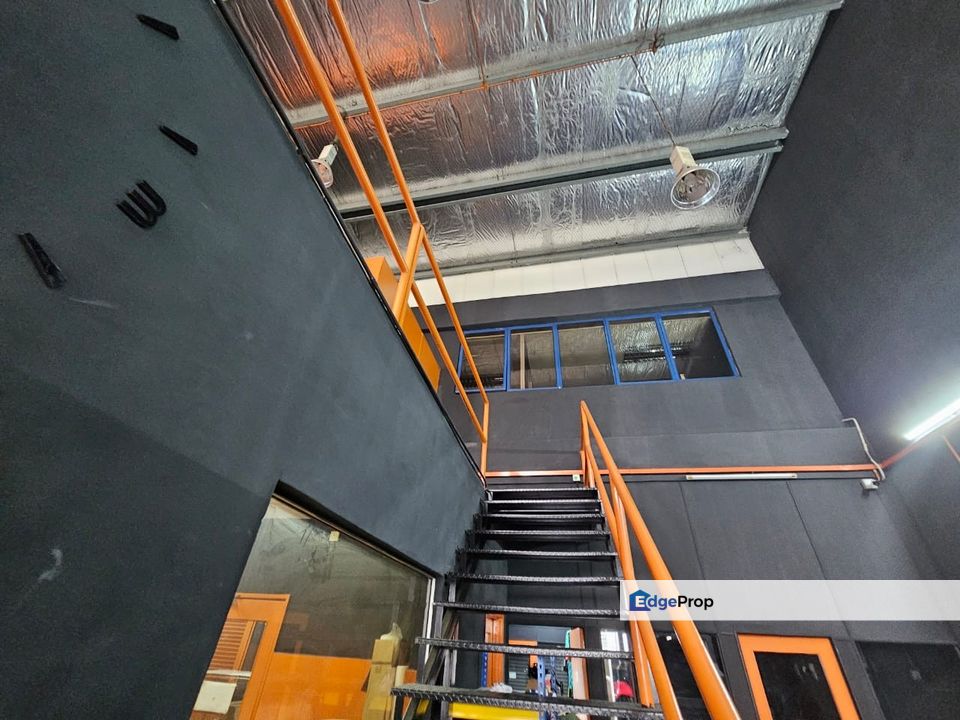 Freehold link warehouse Hicom Glenmarie industrial Park for sale , Selangor, Shah Alam