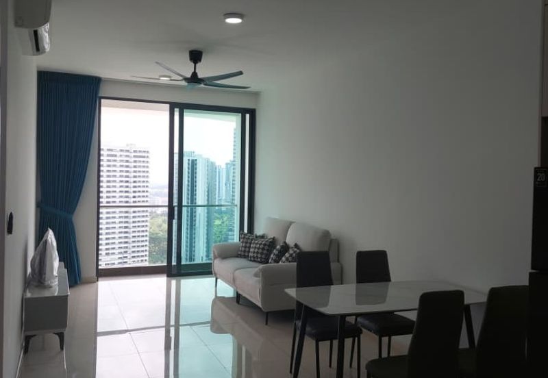 The M @ Medini Macrolink