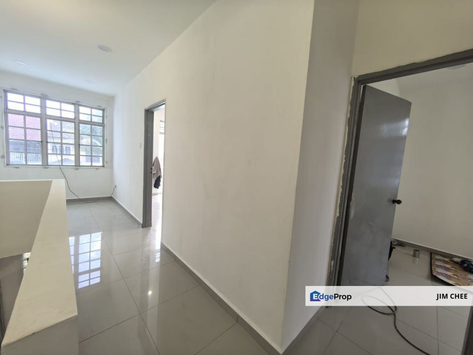 Taman Universiti Skudai 2 Storey End Lot Terrace For Sales, Johor, Skudai