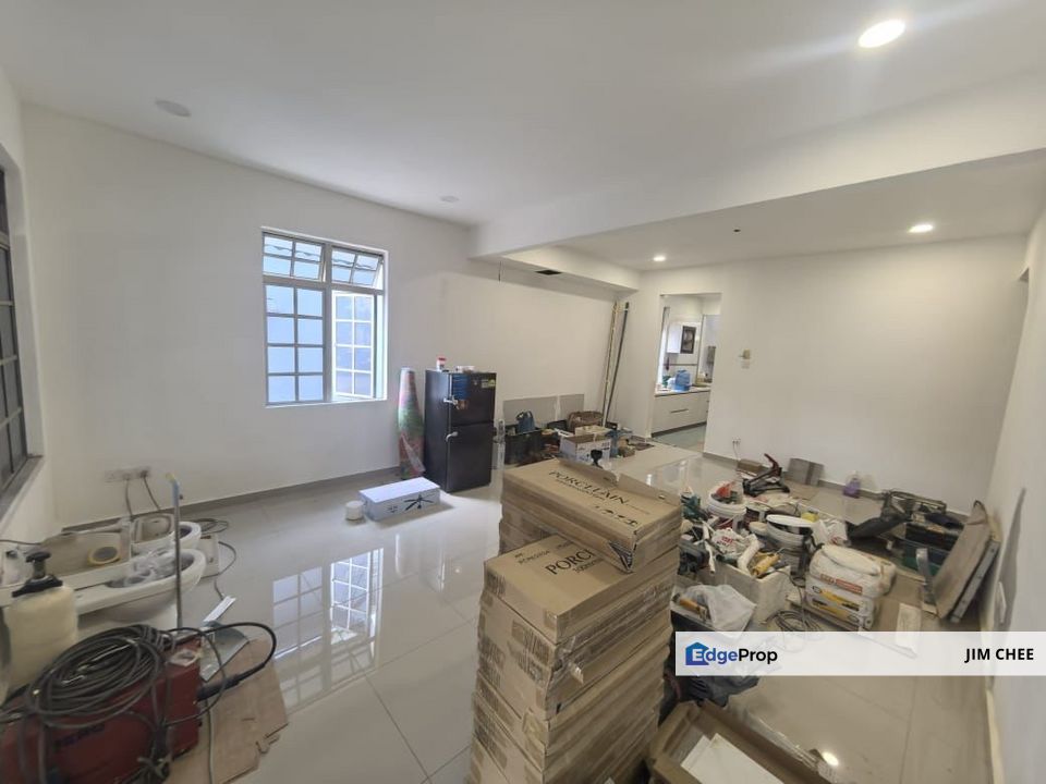 Taman Universiti Skudai 2 Storey End Lot Terrace For Sales, Johor, Skudai
