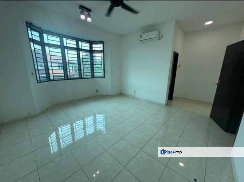 Taman Desa Cemerlang 2 Storey Terrace For Rent, Johor, Ulu Tiram