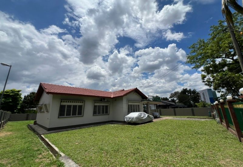 Seksyen 8, Petaling Jaya