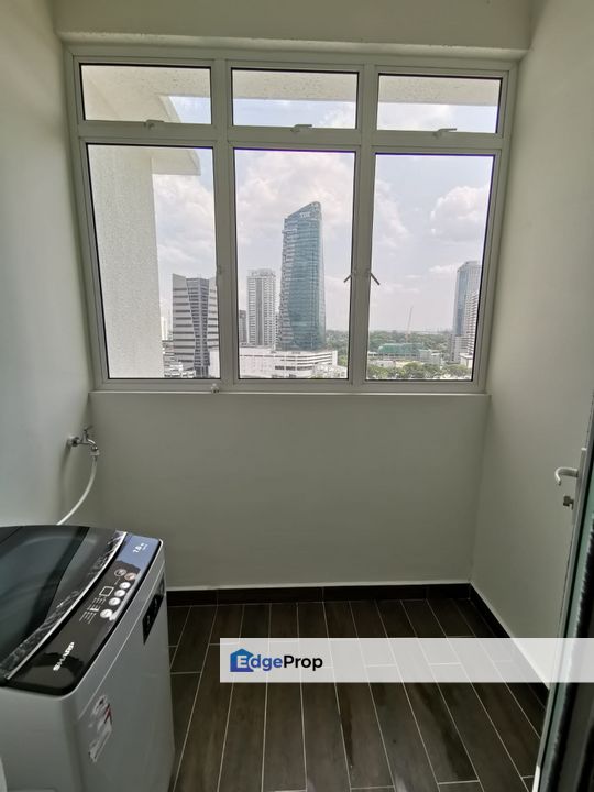 TriTower Studio with fully furnish n design, Johor, Johor Bahru